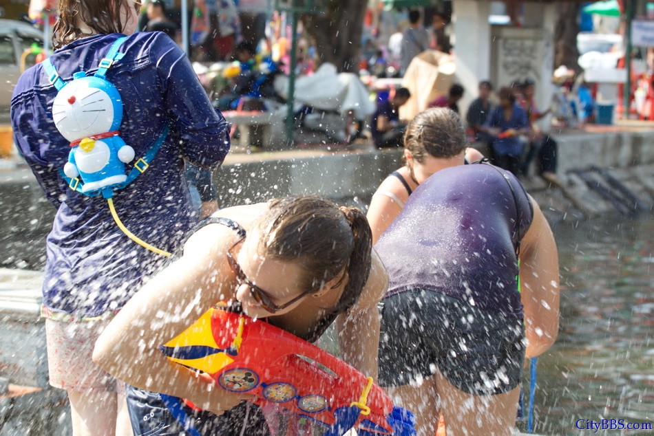 Chiangmai_Songkran_210.jpg