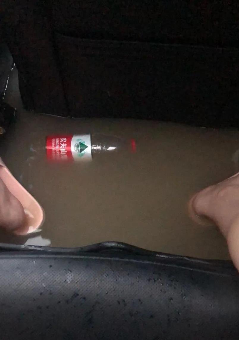 被困郑州暴雨