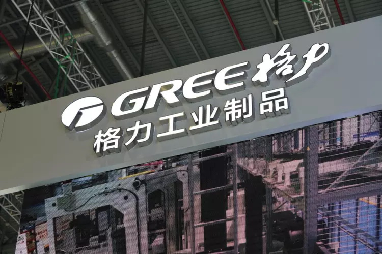 格力财报中唯一的两个增长点则是工业制品和绿色能源业务