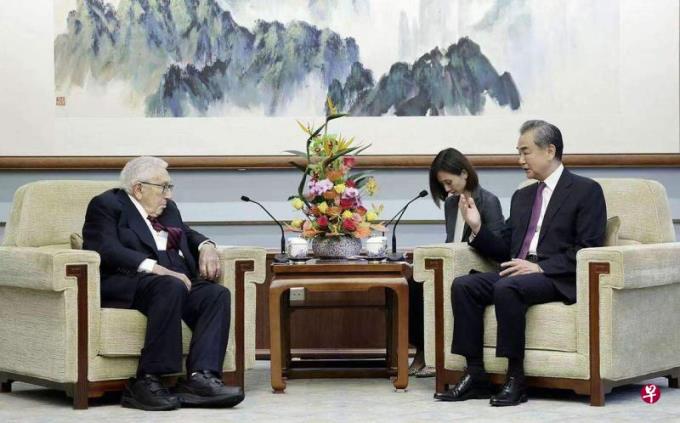 对一些现任高官不能访华感遗憾 白宫期待基辛格带回消息