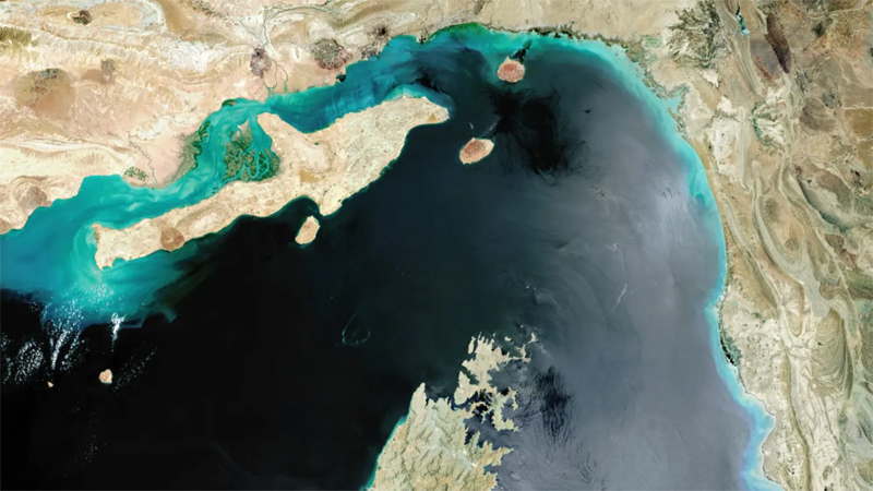 霍尔木兹海峡航拍图